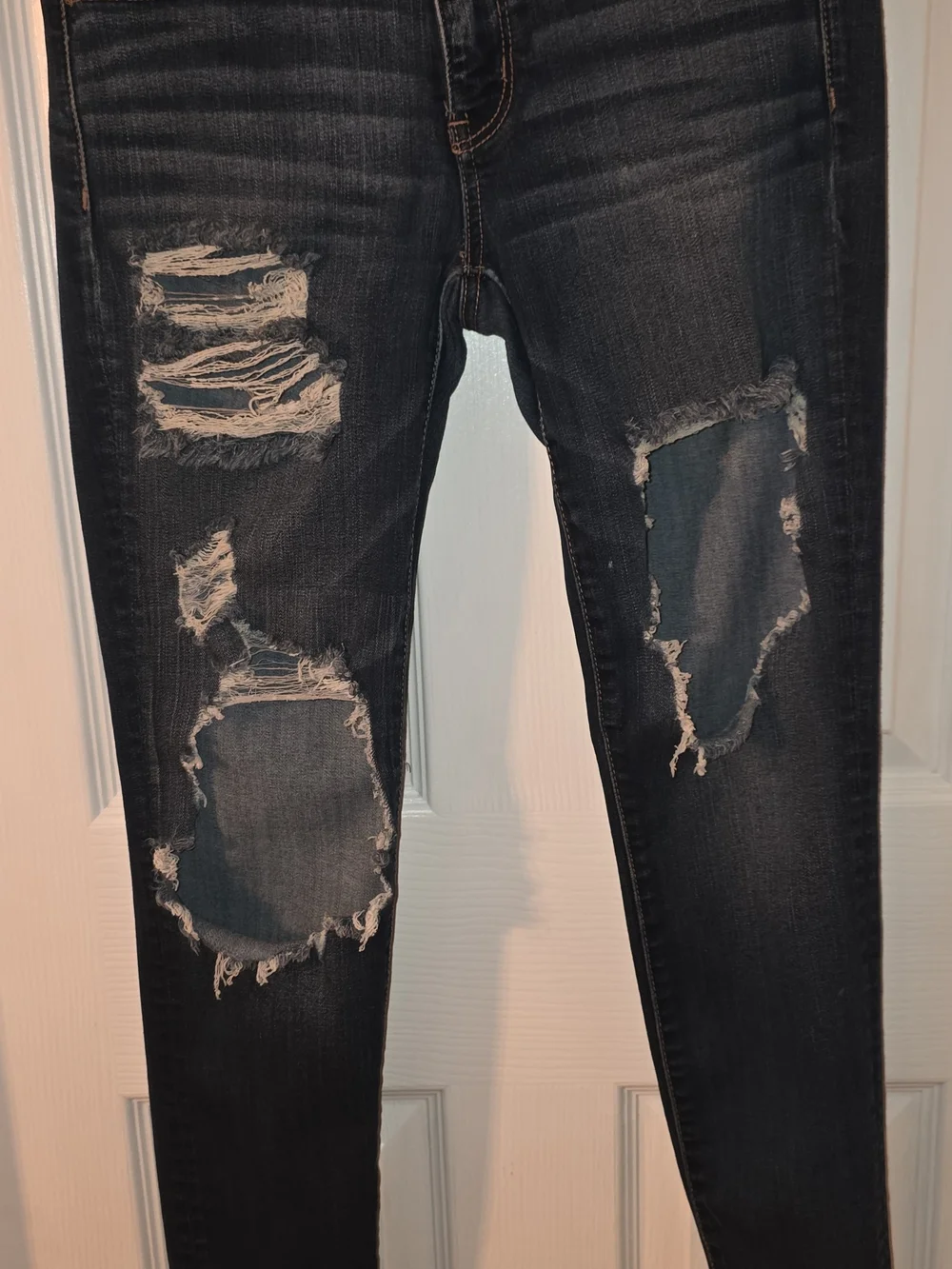 American Eagle Outfitters Dark Blue Distressed Skinny Jeans